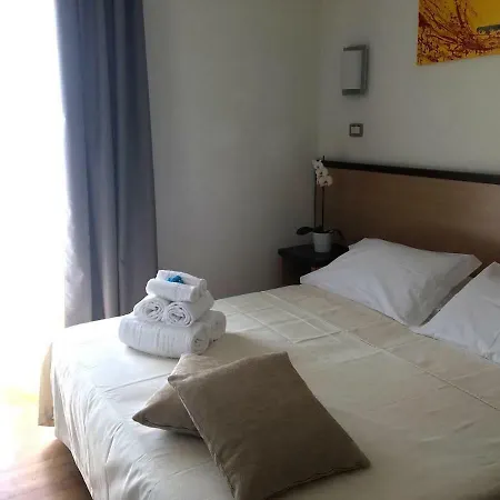 Hotel Royal 3*