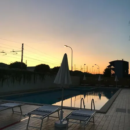 Royal Hotel 3*