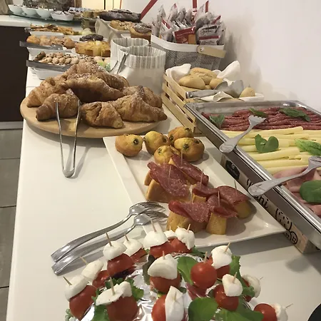 Royal 3* 圣贝内代托-德尔特龙托