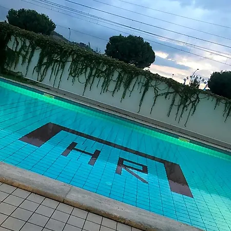 Royal Hotel