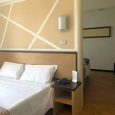 Royal Hotel