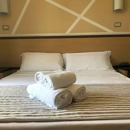 Royal Hotel