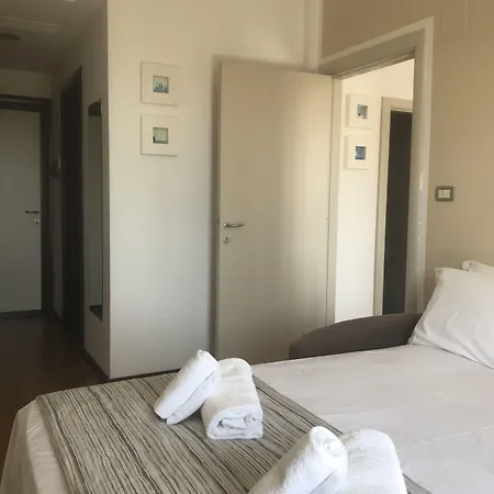 Royal Hotel 3*
