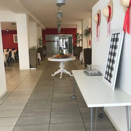 Royal 圣贝内代托-德尔特龙托